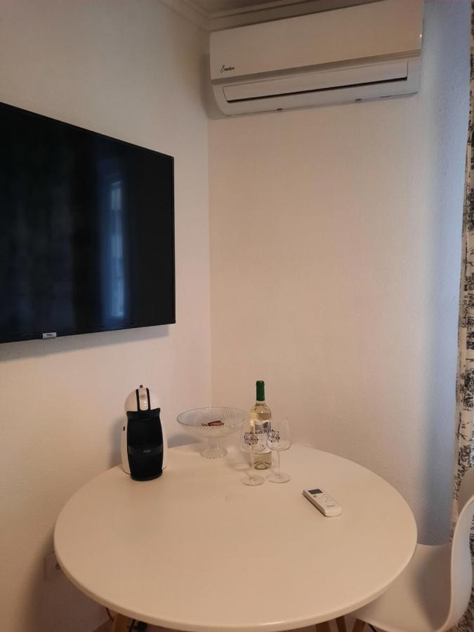 Прекрасная Студия В Двух Минутах От Пляжа Торевьиа Экстерьер фото